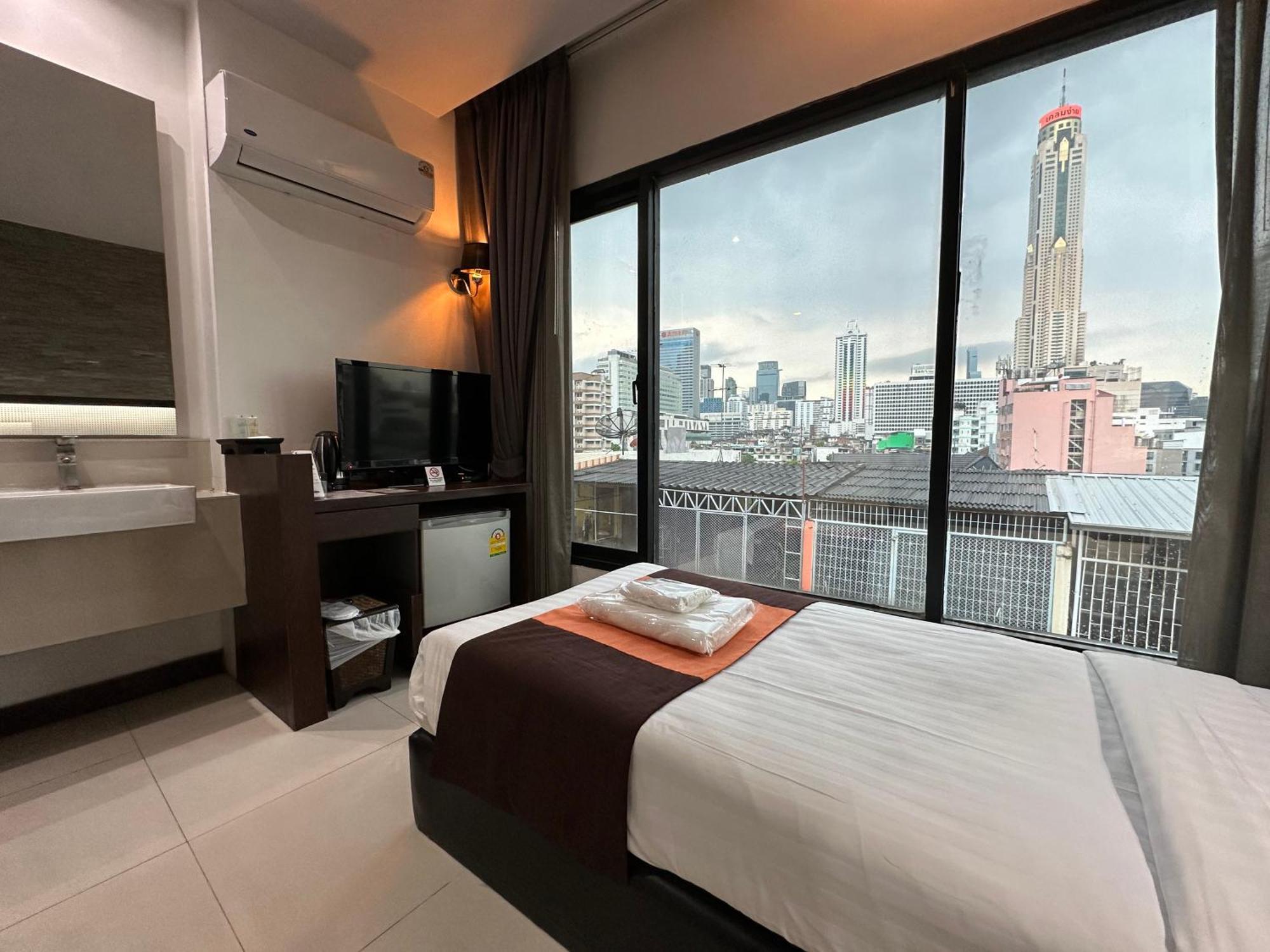 Collection O The Bangkok Airport Link Suite Zewnętrze zdjęcie