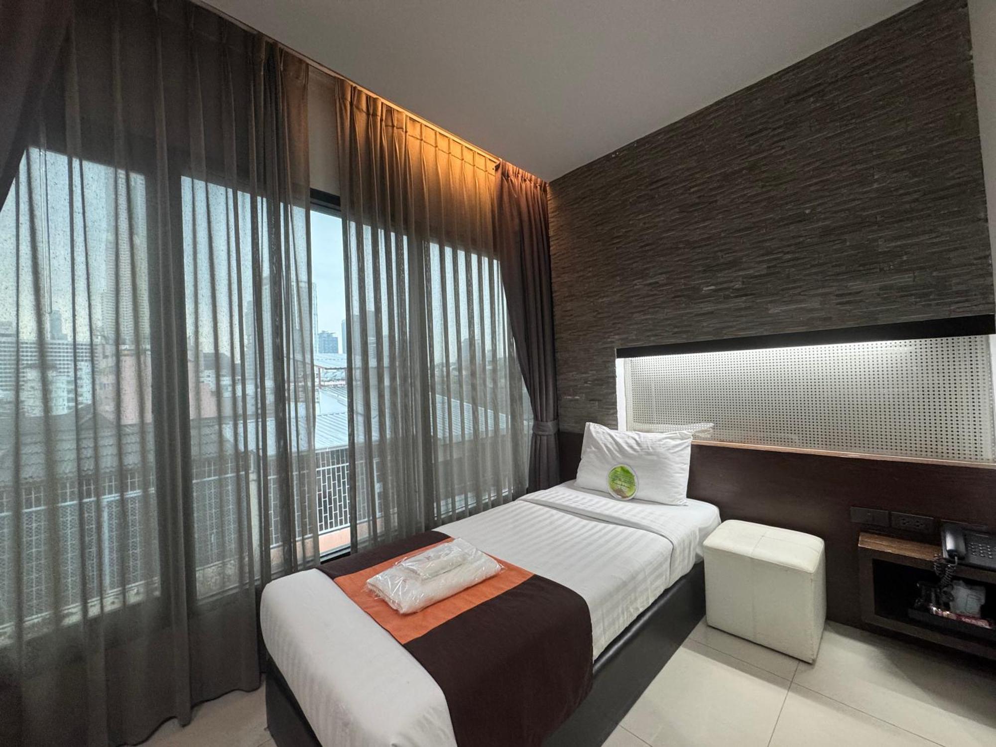 Collection O The Bangkok Airport Link Suite Zewnętrze zdjęcie