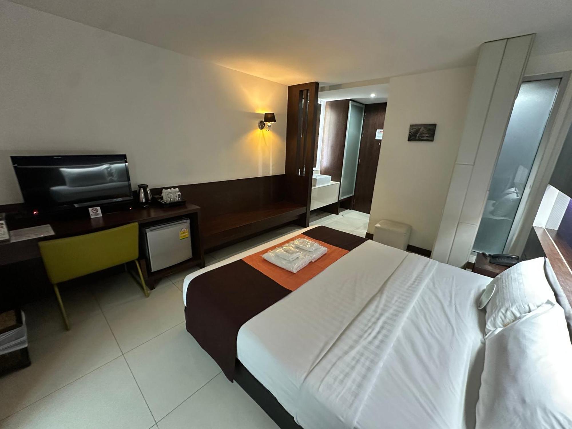 Collection O The Bangkok Airport Link Suite Zewnętrze zdjęcie